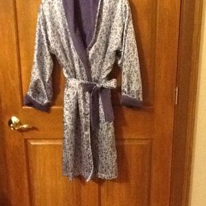 Limited Too Girls housecoat Size 12/14